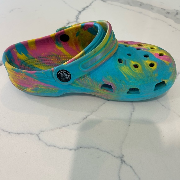 Crocs Kids' Multicolor Clogs - Picture 6 of 9
